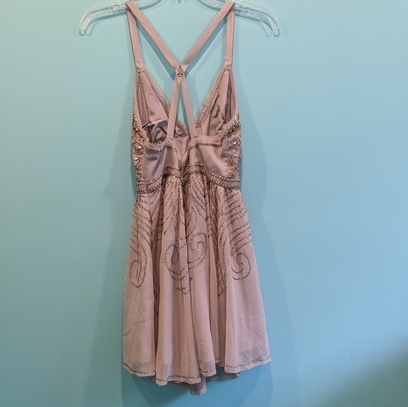 Kimchi Blue Melanie dress size 2 - Picture 9 of 11